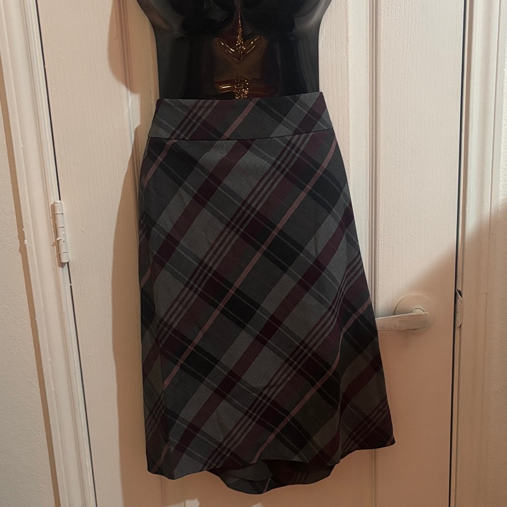 Ann Taylor Plaid A-Line Skirt in Gray and Burgundy